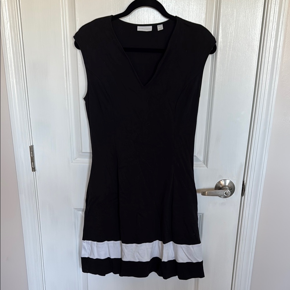 Casual Black and White Women's Dress